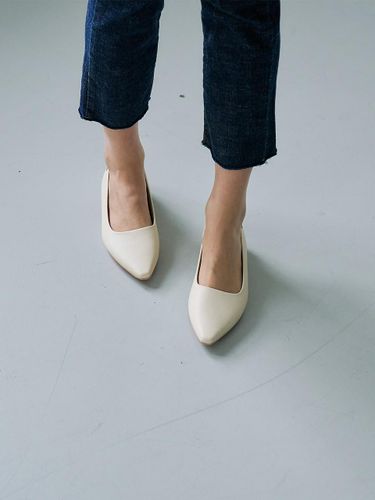 Memory Foam Lightweight Flat Shoes [Beige] (279004) - PICCADILLY - Modalova