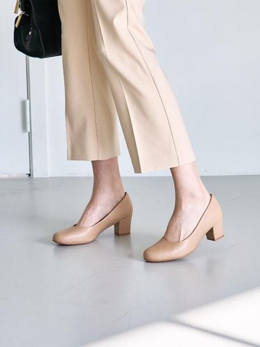 Micro Leather Comfort Memory Foam Pumps [Nude] (110072-1A) - PICCADILLY - Modalova