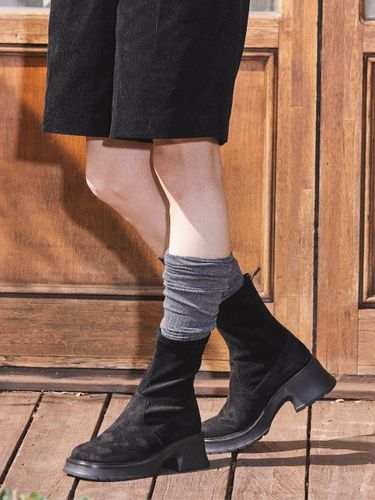 Minimal Suede Stretch 6.5cm Ankle Boots (UA8073) - SPUR - Modalova