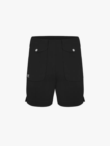 Inch Slim Fit Water-Repellent Shorts [Black] - FAIRLIAR GOLF - Modalova