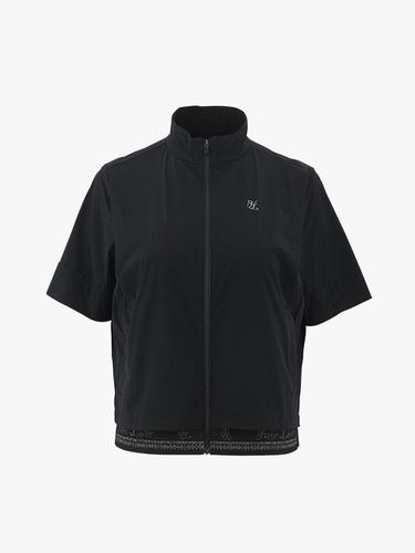 Back Slit Short-sleeve Semi A-line Jacket [Black] - FAIRLIAR GOLF - Modalova