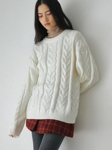 Solid Cable Round Neck Pullover Knit [Beige] - BELLOL - Modalova