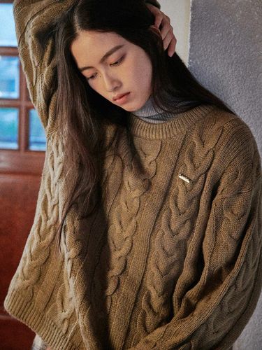 Solid Cable Round Neck Pullover Knit [Beige] - BELLOL - Modalova