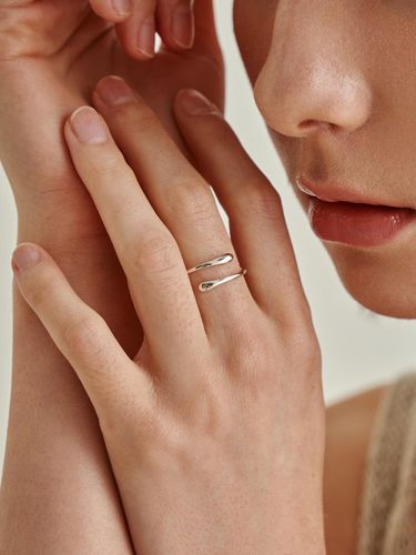 Sterling Silver Adjustable Slim Ring - liersi - Modalova