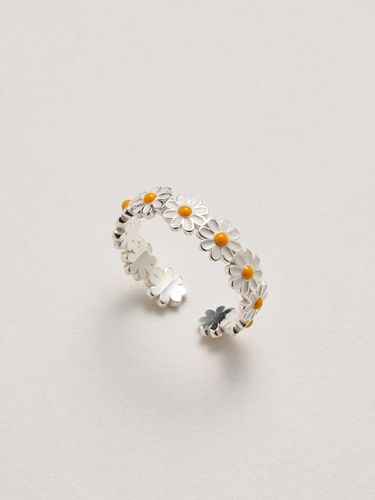 Sterling Silver Adjustable Chamomile Ring - liersi - Modalova