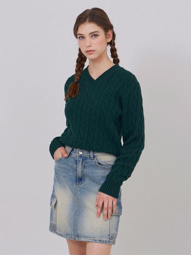 V-Neck Cable Knit Classic Sweater [] - BELLOL - Modalova