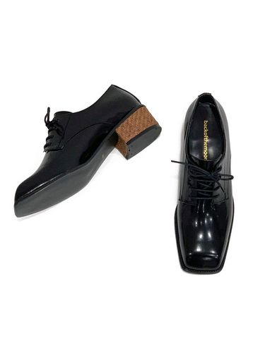 Cowhide Leather Handcrafted Wood Heel Loafer [] - back of the moon - Modalova