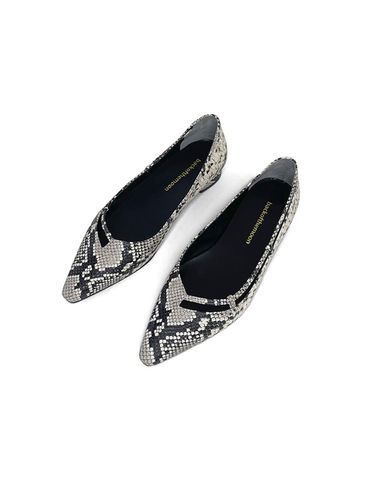 Embossed Texture Ballerina Leather Flats - back of the moon - Modalova