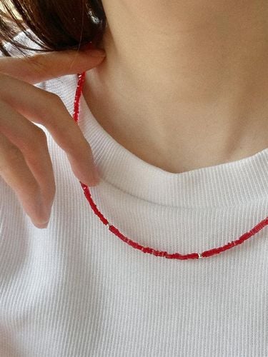 Square Handcrafted Silver Ball Necklace [Red] - Primaute - Modalova