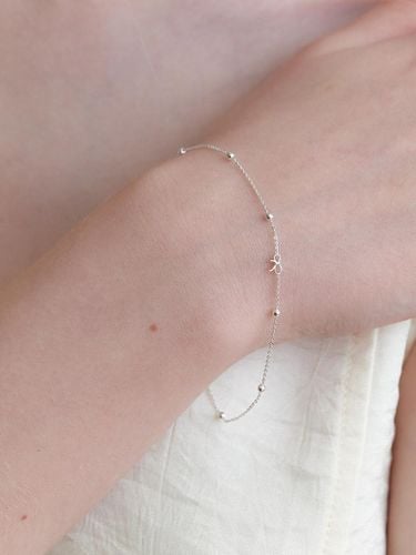 Sterling Silver Delicate Ribbon Chain Bracelet - Primaute - Modalova