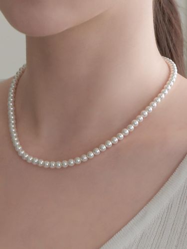 Basic Pearl Single-strand Necklace - Primaute - Modalova