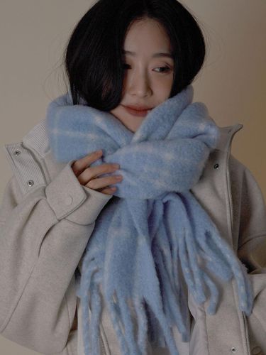 Wool Check Cozy Muffler [Sky] - JUDY AND PAUL - Modalova