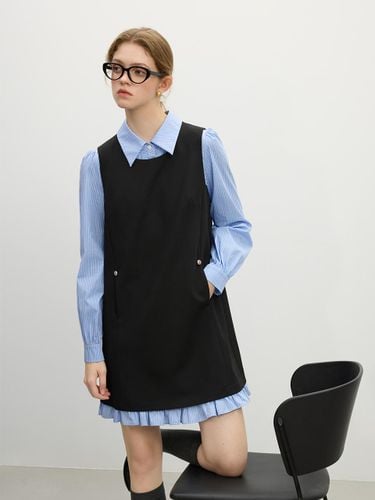 Layered Minimalistic Shirt Dress - We’Dee - Modalova