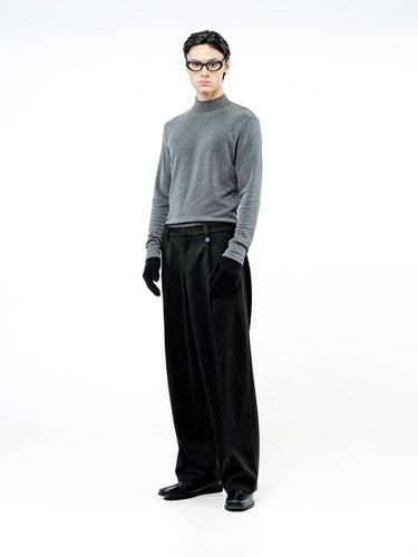 Raised One Tuck Wide Fit Wool Slacks [Black] (M244PT01BK) - Chance’s noi - Modalova