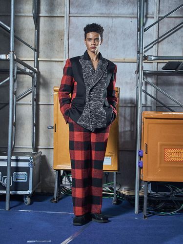 Buffalo Check Wool Classic Pants - Kwak Hyun Joo Collection - Modalova