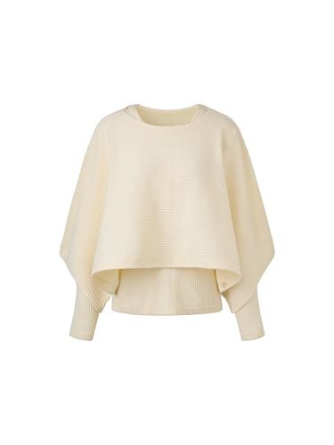 Winter Cape Two-Way Pleated Blouse [beige] - MONPLISSE - Modalova