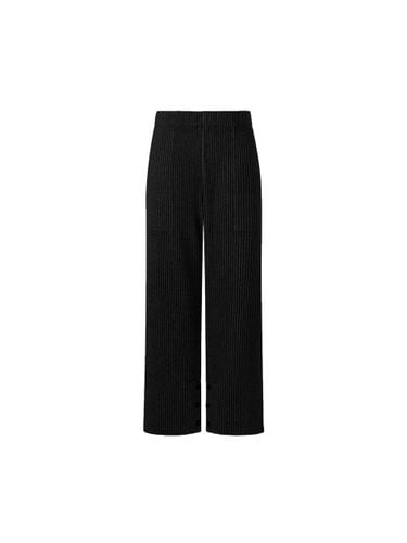 Winter Pleated Long Pants [Black] - MONPLISSE - Modalova