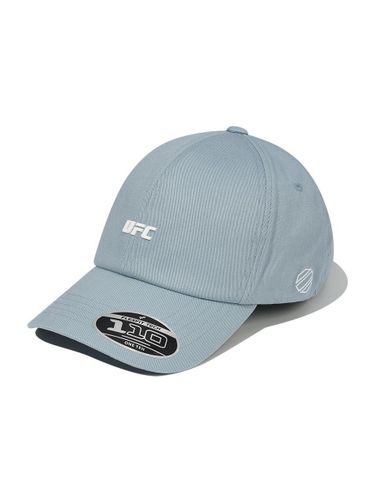 Essential+ Long Visor FlexFit Ball Cap [Soft Blue] (U4HWV3316SL) - UFCSPORT - Modalova