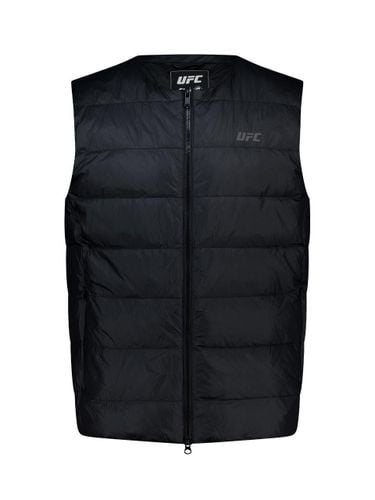 UFC Fly Regular Fit Light Down Vest [Black] (U2VTV3301BK) - UFCSPORT - Modalova