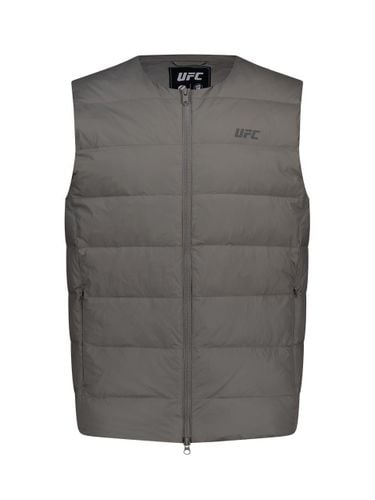 UFC Fly Regular Fit Light Down Vest [Ash Khaki] (U2VTV3301AK) - UFCSPORT - Modalova