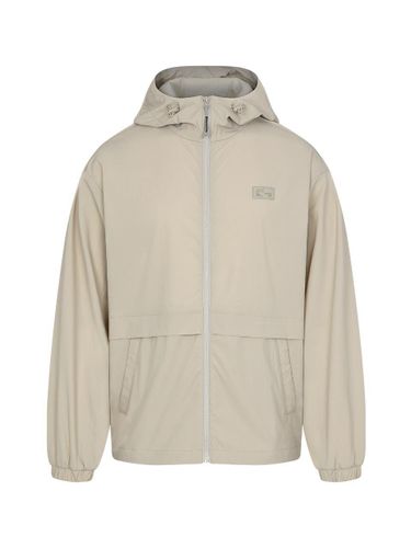 UFC Challenger Relaxed Fit Lightweight Nylon Jacket [Beige] (U2TTV3106TN) - UFCSPORT - Modalova