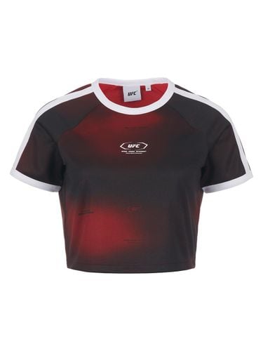 Active Line Crop Fit Short Sleeve T-shirt [RED] (U4SSU2232RE) - UFCSPORT - Modalova