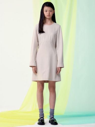 Volume Long Sleeve Midi Dress [Ivory] (KE5171M030) - kuho plus - Modalova