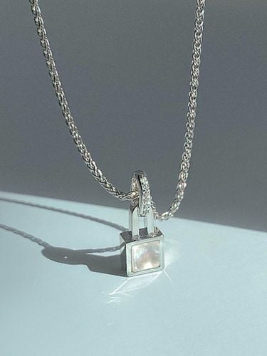 Sterling Silver Mother of Pearl Adjustable Chain Necklace - dfarbe - Modalova