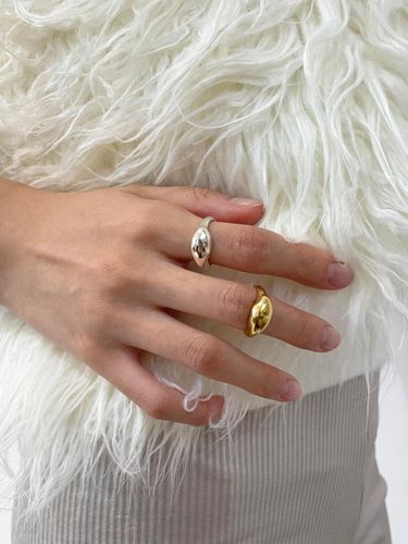 Delicate Sculptural Shell Ring - VINOOM - Modalova