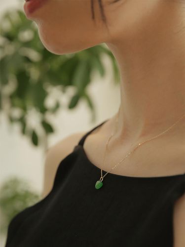 K Gold Natural Heart Crystal Pendant [Green] - modernlike - Modalova