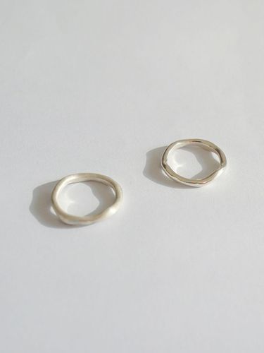 Sterling Matte Wave Layered Ring - modernlike - Modalova