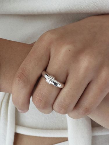 Sterling Silver Minimalist Three Line Ring - VINOOM - Modalova