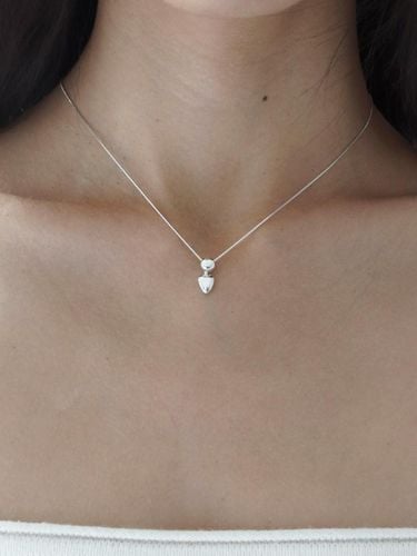 Sterling Silver Mini Heart Square Chain Necklace - VINOOM - Modalova