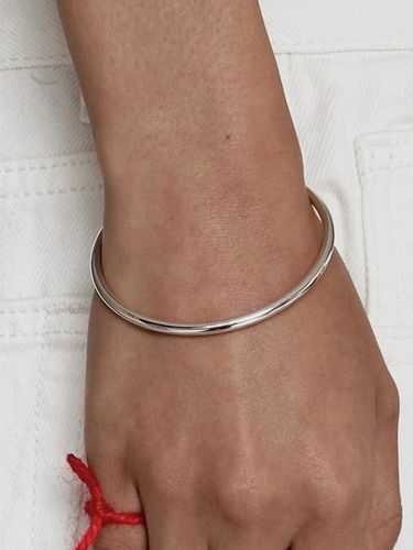 Sterling Silver Twisted Basic Bracelet - VINOOM - Modalova