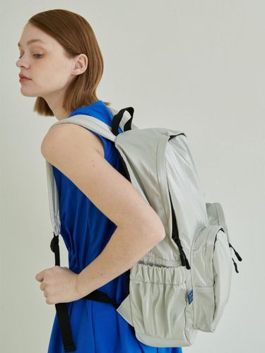 Multipocket Spacious Padded Backpack [Silver] - ACOC - Modalova