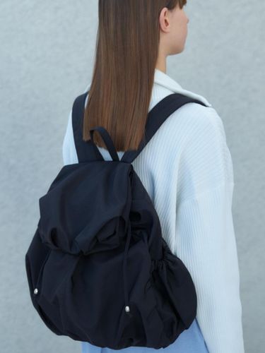 Pleated Elegant Nylon Backpack [Black] - ACOC - Modalova