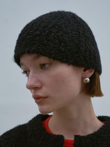 Boucle Knit Beanie [Black] - ACOC - Modalova