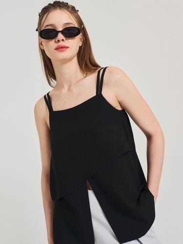 Buckle Peplum Sleeveless Top [Black] - HYEYEONG KIM - Modalova