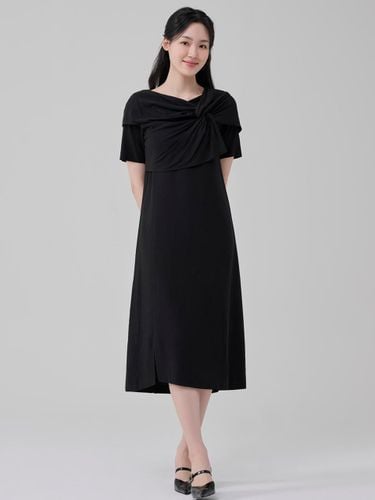 Silk Interlaced Short Sleeved Dress [Black] - HYEYEONG KIM - Modalova