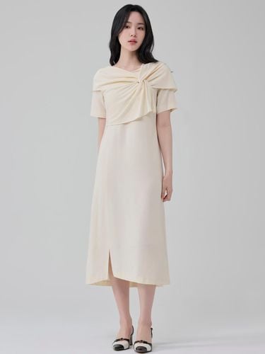 Silk Interlaced Short Sleeved Dress [White] - HYEYEONG KIM - Modalova