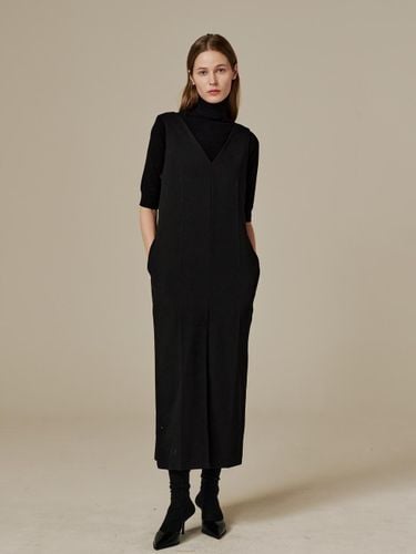 Turtleneck Stretchy Long Dress - ARCHETYPES - Modalova