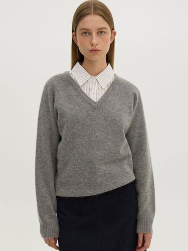 V-neck Relaxed Fit Pullover Knit [] - AVAM HOME - Modalova