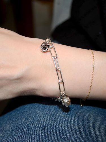 Sterling Silver Floral Chain Bracelet - martha in the garret - Modalova