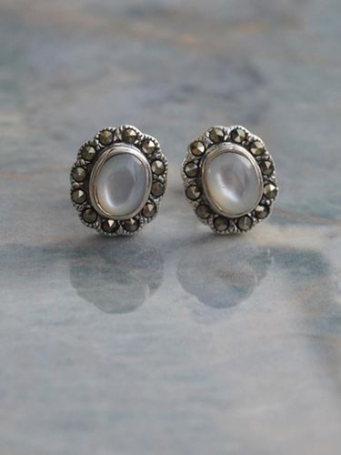 Mother of Pearl Marcasite Sterling Silver Earrings - martha in the garret - Modalova