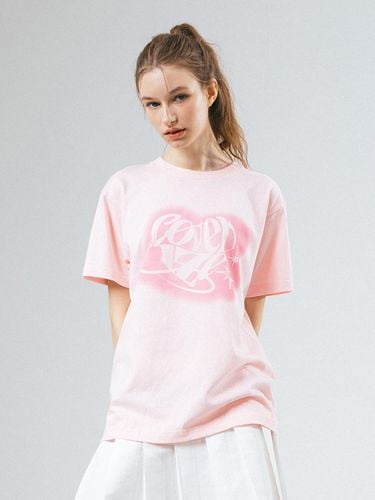 Heart Graphic Short Sleeve Cotton T-shirt [Pink] - COVERIZE - Modalova