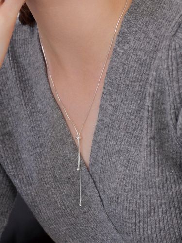 Silver Embossed Texture Minimalist Necklace - dmoment - Modalova