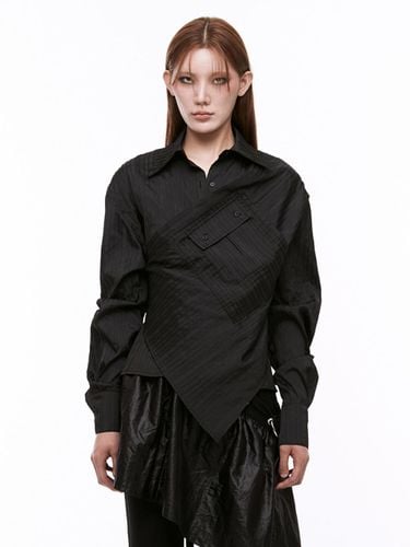 Draping Polyester Unisex Shirt [Black] - ARTS DE BASE - Modalova