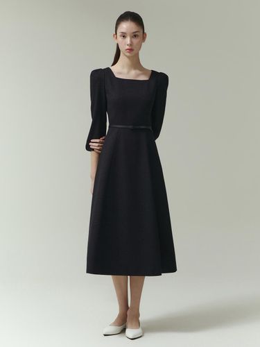 Square Neck Belted Flared Dress - itMICHAA - Modalova