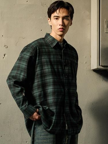 Semi-oversized Plaid Flannel Shirt [Green] - WHOLOVESART - Modalova