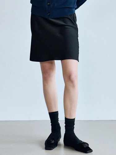 Satin Flare Mini Skirt [Black] - NICK&NICOLE - Modalova